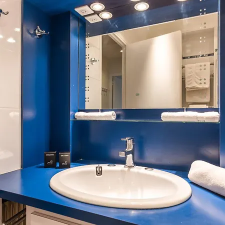 Luxury Flat For 6 People With Balcony - Near Metro Appartement Paris